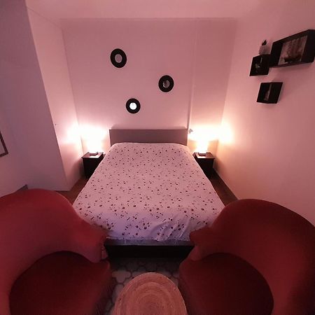 La Chaloupe 4 Bed & Breakfast Thiers Eksteriør bilde